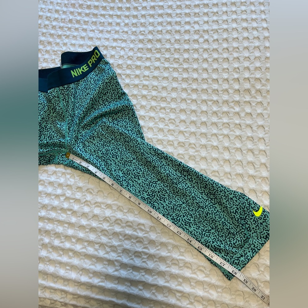 Nike Pro Blue Capri Leggings - Picture 8 of 8